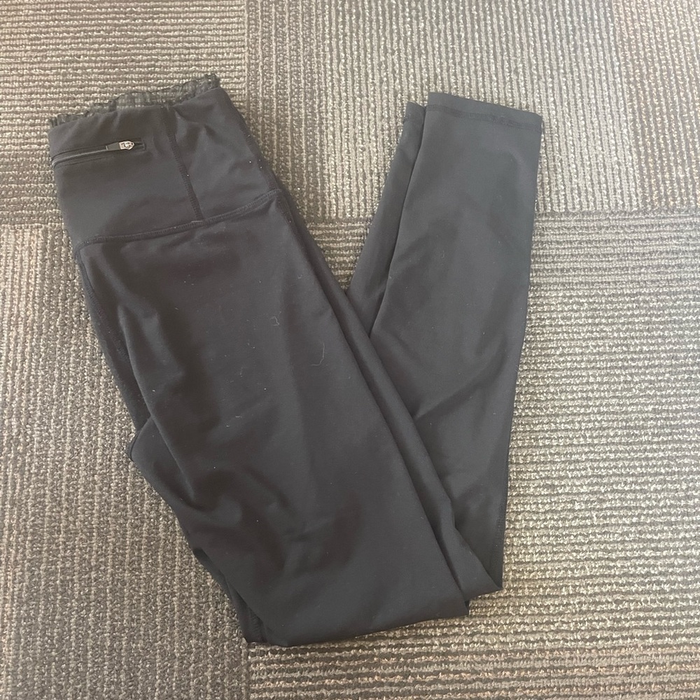 black leggings